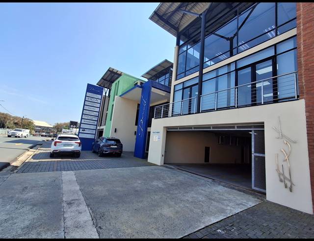 100M² OFFICE TO LET IN VINCENT